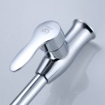 1PC-Kitchen-Faucet-Brass-Alloy-Chrome-Hot-And-Cold-Water-Single-Hole-Single-Handle-Tap-3