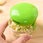 1pcs-multifunction-Plastic-Garlic-Press-Presser-Crusher-Slicer-Grater-Dicing-Slicing-and-Storage-Kitchen-Vegetable-Tool-3