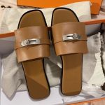 2023-Hot-Sale-Women-Slippers-Peep-Toe-Flat-Heels-Metal-Decor-Designer-Ladies-Mules-Brand-Runway-1