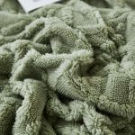 7-Colors-Winter-Thick-Blankets-Warm-Wool-Blanket-Soft-Throw-On-Sofa-Cover-Bed-Cover-Double-3