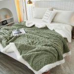 7-Colors-Winter-Thick-Blankets-Warm-Wool-Blanket-Soft-Throw-On-Sofa-Cover-Bed-Cover-Double-4
