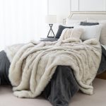 Battilo-Faux-Fur-Blanket-Plaid-Blanke-Sofa-Luxury-Faux-Fox-Fur-Blankets-Winter-Thicken-Warm-Cozy-2