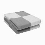 Brand-Designer-Cashmere-Blanket-for-Beds-Sofa-Plaid-H-Blanket-Fleece-Knitted-Wool-Blanket-Home-Office-3