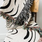 Casual-Blankets-Black-Carpet-Decoration-Wave-Blanket-Carpet-Sofa-Leisure-Carpet-Single-Tapestry-Sofa-Blanket-Throw-2