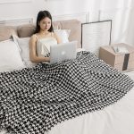 Modern-Simple-Throw-Blanket-Black-and-White-Houndstooth-Decor-Sofa-Blanket-Homestay-Hotel-Bed-Towel-Bed-2