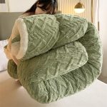 New-Super-Thick-Winter-Warm-Blanket-for-Bed-Artificial-Lamb-Cashmere-Weighted-Blankets-Soft-Comfortable-Warmth-2
