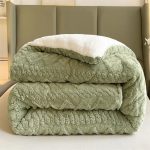 New-Super-Thick-Winter-Warm-Blanket-for-Bed-Artificial-Lamb-Cashmere-Weighted-Blankets-Soft-Comfortable-Warmth-4