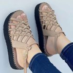 Women-Sandals-Fashion-Rivet-Flat-Heels-Sandals-Summer-Shoes-Women-Elegant-Heeled-Shoes-Platform-Sandalias-Mujer-2