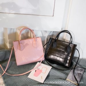 2023-Fashion-Small-Women-Bags-All-match-Chain-Shoulder-Bag-Ladies-Hit-Color-Stitching-Bag-Messenger 2023-Fashion-Small-Women-Bags-All-match-Chain-Shoulder-Bag-Ladies-Hit-Color-Stitching-Bag-Messenger