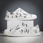2023-New-Wnc-Native-Hole-Shoes-Couple-Graffiti-Men-and-Women-Sandalias-Colorful-Adult-Casual-Baotou-5