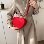 Fashion-Vintage-Heart-Women-Handbags-Luxury-Designer-Handbag-Heart-Bags-for-Women-Women-s-Shoulder-Messenger-3