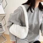 Simple-Design-Women-Soft-Plush-Hobos-Shoulder-Bags-Winter-Furry-Ladies-Clutch-Purse-Handbag-Fashion-Female-3