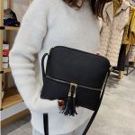 Women-Crossbody-Bag-Vintage-Messenger-Bag-High-Quality-Retro-Tassels-Shoulder-Bag-Patchwork-Crossbody-Bag-5